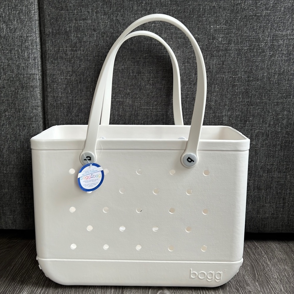 Bogg bag NWT white